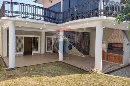 Vendo Casa con Piscina en Fernando De la Mora Zona sur 