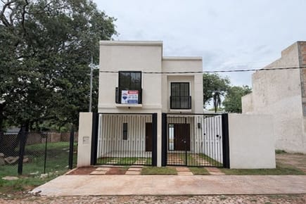 En venta Duplex a Estrenar zona Yacht - lambare 