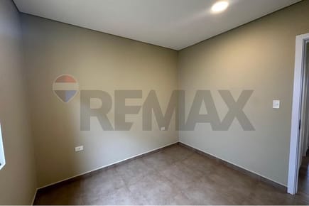 Chalet - Venta - Villa Elisa, Paraguay