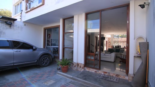 AMPLIA CASA EN VENTA URB. VISTA ALEGRE