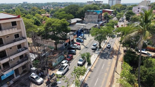 Terreno de 774 m2 en punto estratégico para inversión sobre Av. Cacique Lambare