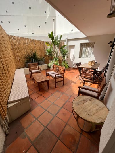Venta Apartamento En  Golf Con Renta De 3 Dormitorios Y Patio