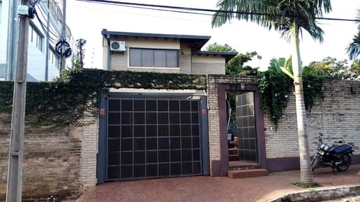 VENDO CASA DE UN CONFORT UNICO EN PAI ÑU - ÑEMBY
