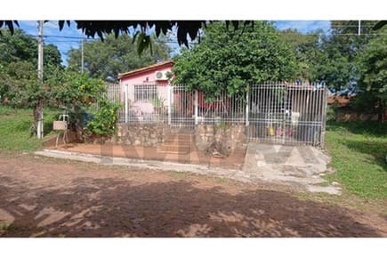 VENDO CASA EN Bo. VILLA INDUSTRIAL, SAN LORENZO.