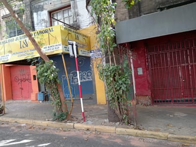 ¡VENDO CASA EN PLENO CENTRO DE ASUNCIÓN!