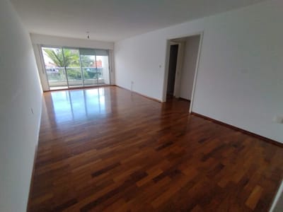 Impecable Apto En Malvín, De 2d - 2b Y Garage, 90 M2, Dueño Vende O Alquila.  