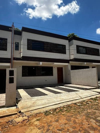 VENDO DUPLEX EN BRITEZ BORGES LUQUE