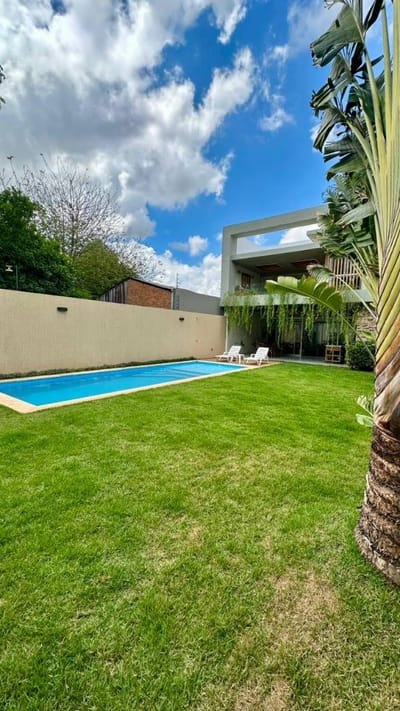 EN VENTA CASA EN MBOCAYATY 