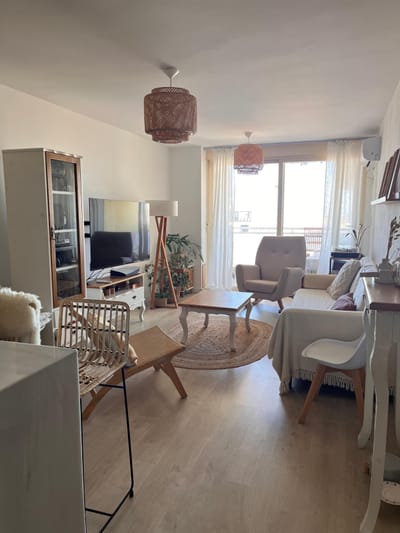 RESERVADO !!!!Precioso Apto 2 Dormitorios Nuevo Año 2023, Piso 10 Con Renta
