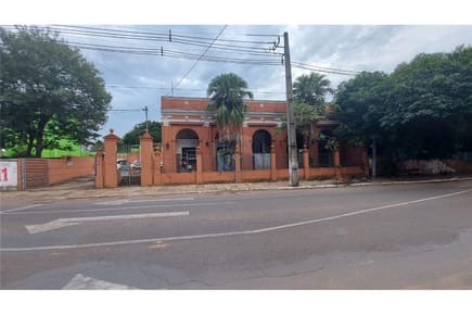 IMPORTANTE TERRENO EN ARTIGAS Y JUAN DE SALAZAR