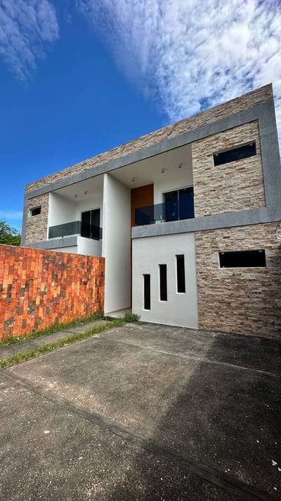 VENDO DUPLEX A ESTRENAR EN LUQUE ZONA LOMA MERLO 