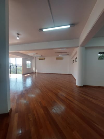 ALQUILO OFICNA CORPORATIVA S/BOGGIANI 