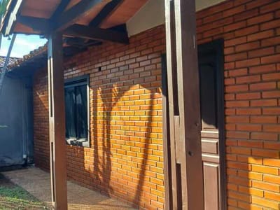 VENDO CASA EN LOMA PYTA, EN ESQUINA - SOBRE RAMOS ALFARO