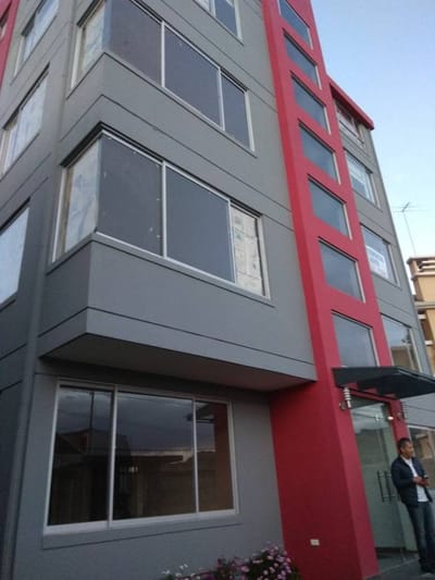 (( DEPARTAMENTOS EN VENTA )) (( MESETA DE ACHUMANI ))