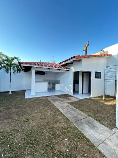 Casa en venta condominio AKUALAND, zona norte 
