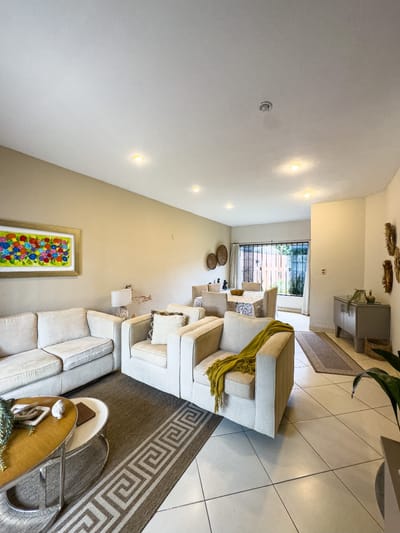 Casa amplia en venta Zona CIT !!  Precio actualizado: USD 270.000