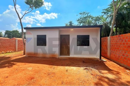 VENDO CASA A ESTRENAR EN LUQUE 