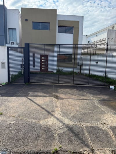 Alquiler de Dúplex de 3 Dormitorios en Luque