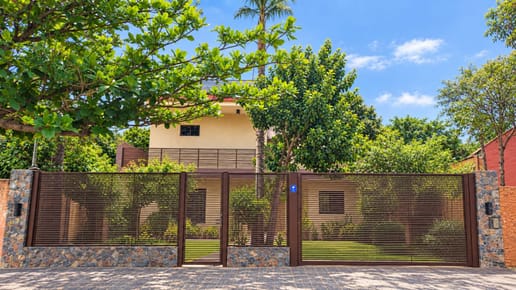 Vendo Casa de 3 dormitorios en Barrio Hipódromo – 360 m² de terreno