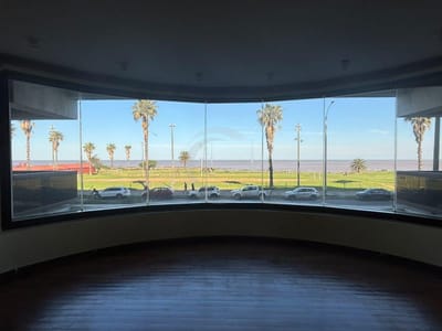 APARTAMENTO FRENTE AL MAR EN VENTA