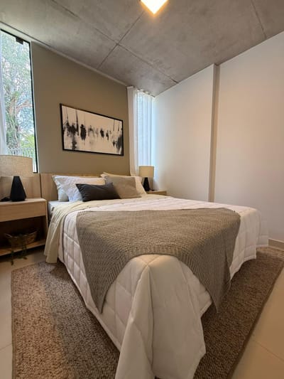 ZONA PLAZA MADERO, EN VENTA DEPARTAMENTO DE 2 DORMITORIOS CON COCHERA INCLUIDA