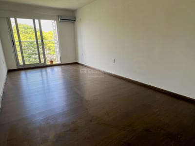 Venta Apartamento 2 Dormitorios Con Garaje Buceo Próximo A WTC Ya Alquilado