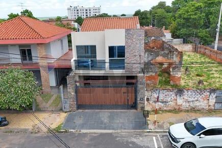 VENDO DUPLEX EN SAJONIA A PASOS DEL ESTADIO
