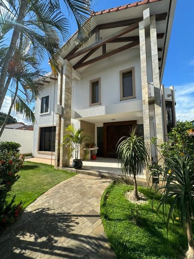 Inmueble # 760 CASA EN ZONA NORTE