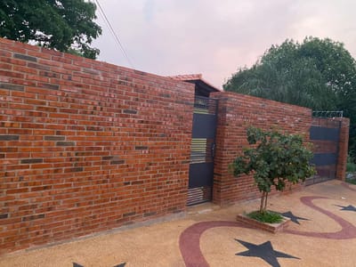 Vendo hermosa casa con piscina en Capiata