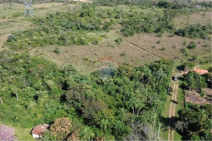 "Oportunidad de Terreno: ¡71,881m² en Altos!"