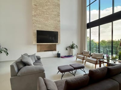 Vendo lujosa casa en el Paraná country club