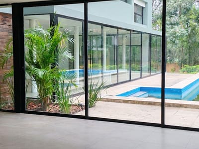 Casa en alquiler de 4 dormitorios en San Nicolás - Carrasco
