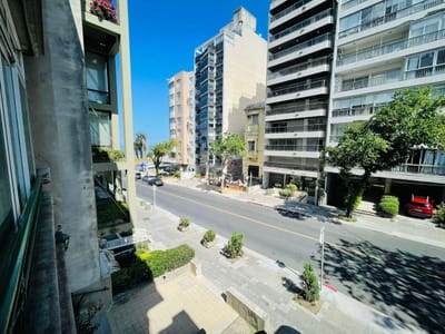 Venta Apartamento Con Renta Punta Carretas 2 dormitorios