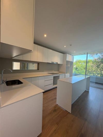 Departamento en Alquiler 3 dormitorios - Villa Morra, Asunción