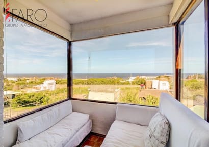 Casa en Altos de Punta Piedras 4 dormitorios y dependencia con parrillero techado