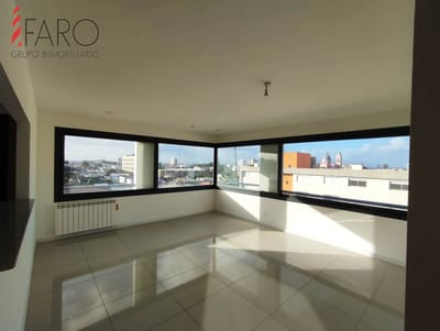 MUY LINDO EDIFICIO EN ZONA DE AVDA.ESPAÑA MUY BUEN NIVEL