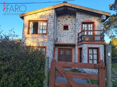 VENTA CASA EN PINARES 2 DORMITORIOS PUNTA DEL ESTE