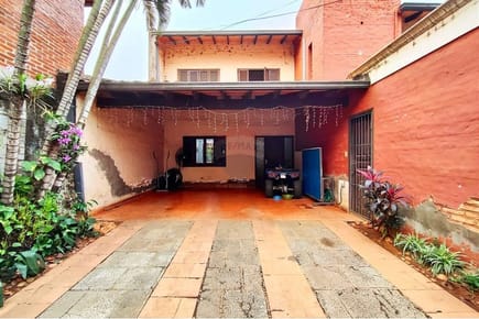CASA EN FDO. DE LA MORA Z. NORTE. VILLA OFELIA