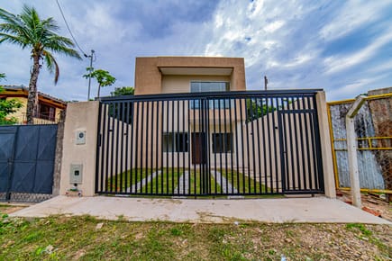 CASA EN VENTA DE 3 DORMITORIOS ZONA NORTE 