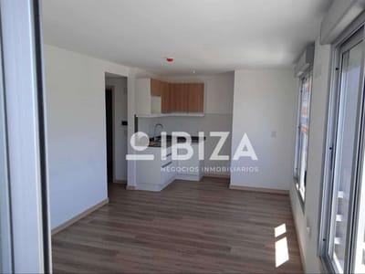 Tres Cruces Alquiler Apartamento 1 Dormitorio y Terraza