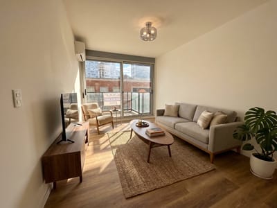 Alquiler en Edificio Lift – Cordón Sur | 1 Dormitorio con Opción a Garage