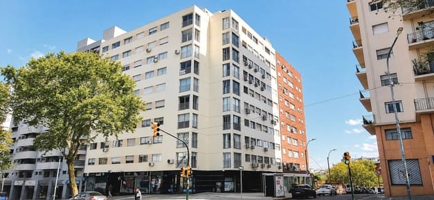 Venta Apartamento 2 Dormitorios 1 Baño Piso Alto Aguada