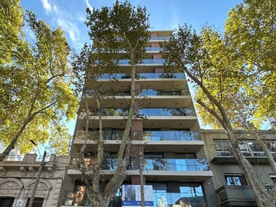 Venta de apartamento de 1 dormitorio con garaje doble en Kiu Tower Rodó, Cordón