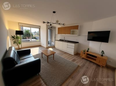 - Tres Cruces - 2 dorm con cochera, Piso 3, con Renta