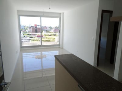 Oportunidad! Venta  Apto  1 Dormitorio, Piso Alto