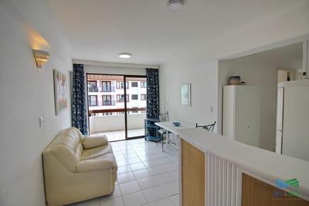Apartamento de 2 dormitorios con piscina en venta y alquiler en Peninsula, Punta del Este.