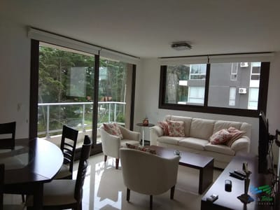 Se alquila invernal apartamento 2 dormitorios con servicios en Roosevelt, zona Cantegril, Punta del Este