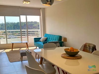APARTAMENTO EN VENTA, DOS DORMITORIOS, EN TORRE CON SERVICIOS.