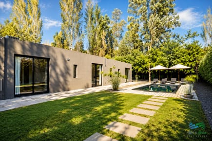 Alquiler Anual, Excelente Casa de 3 Dormitorios en Barrio Privado, La Arbolada - Punta del Este