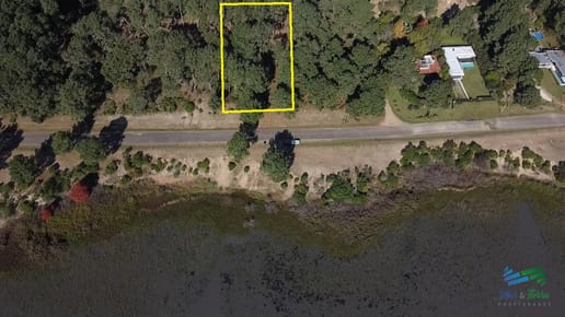 Venta de terreno en Club del lago sobre la Laguna